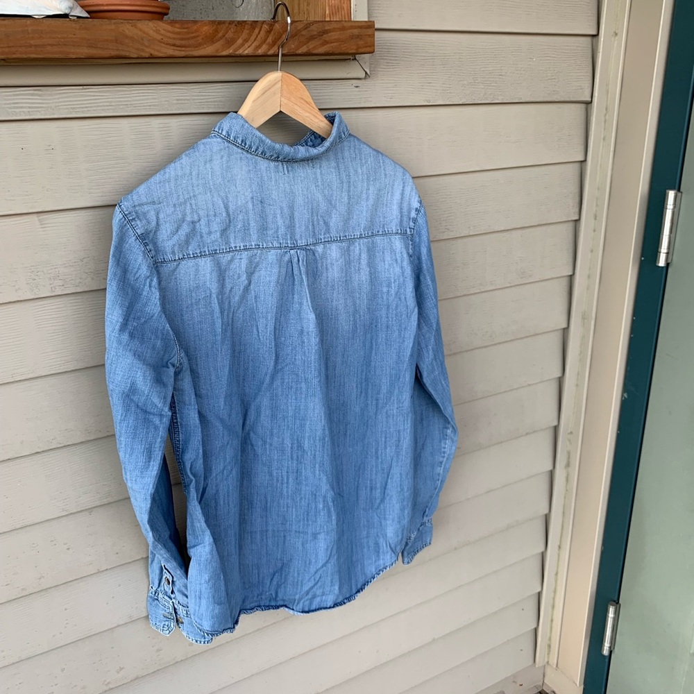 Comfy denim-colored button-up - Picture 4 of 4